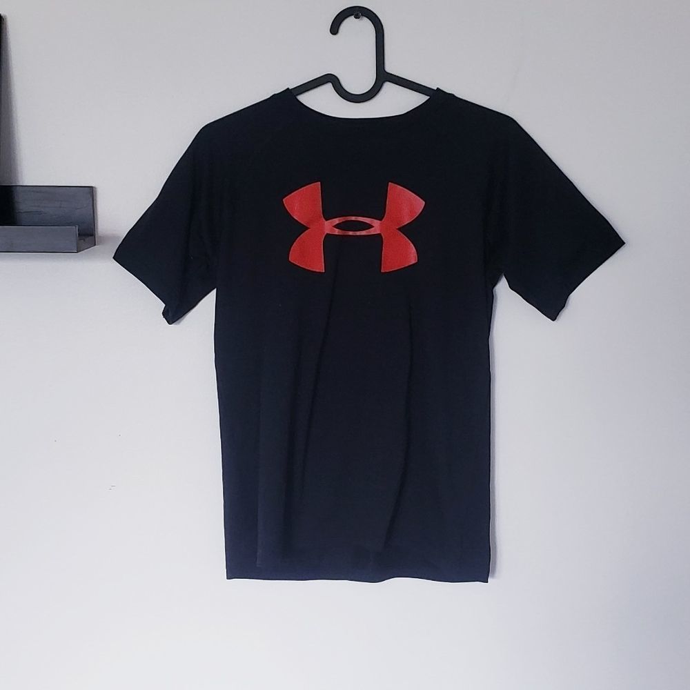 🛍FREEW/PURCHASE 🛍Kids Under Armor Shirt